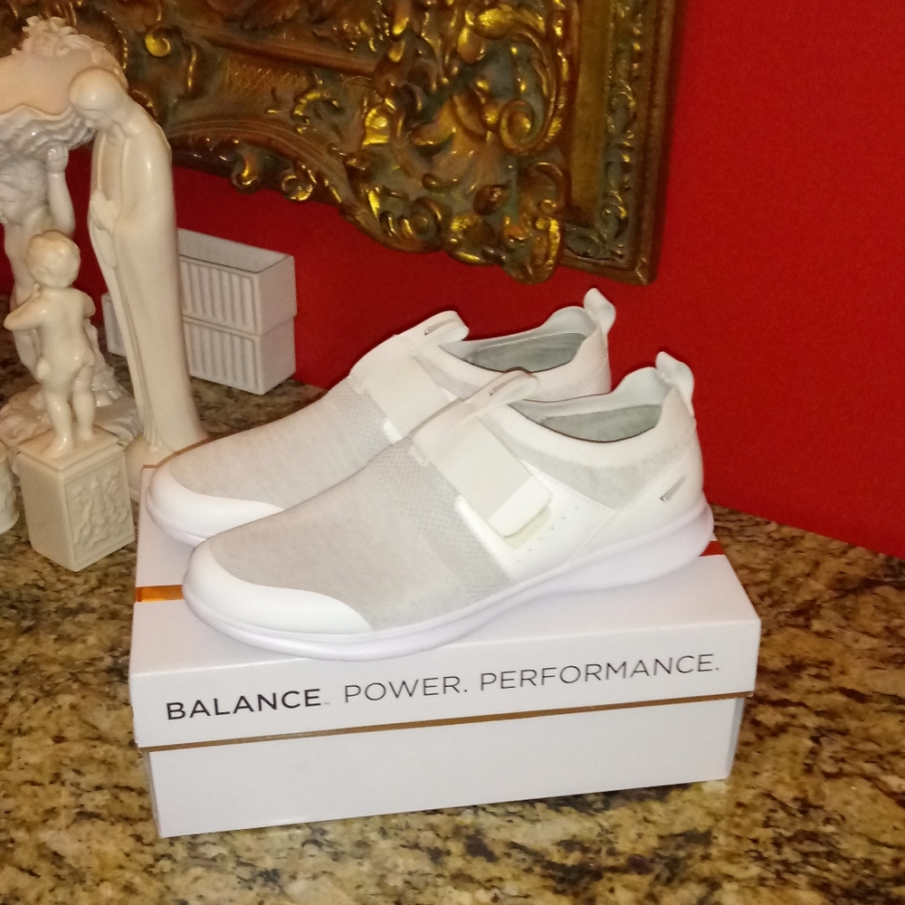 1114 Copper Fit Spirit Sport Sneakers